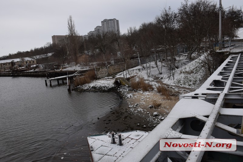 Уровень воды в акватории Николаева снижается до критических отметок