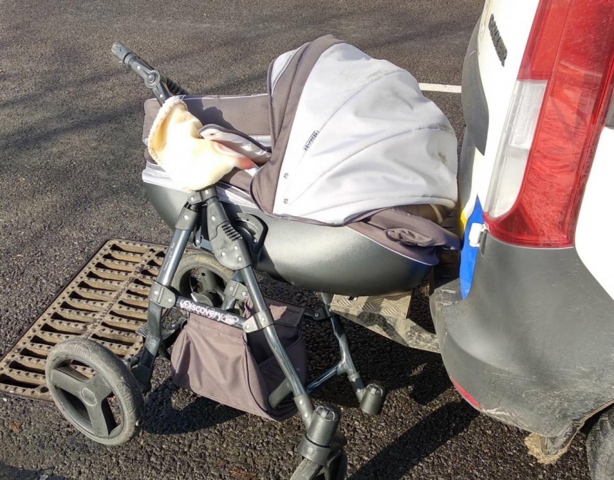 В Энергодаре пьяный водитель на «зебре» сбил коляску с младенцем