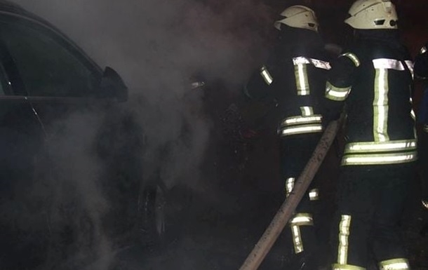 На штрафплощадке в Одессе сгорели более 20 автомобилей