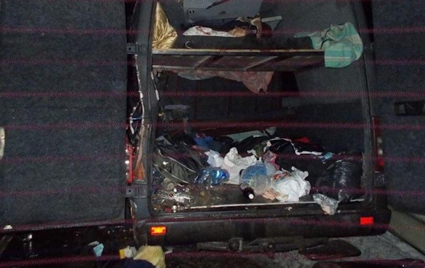Микроавтобус из Украины попал в ДТП под Псковом: восемь погибших