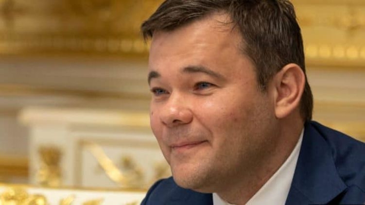 Экс-главе Офиса президента Богдану запретили входить в известную кондитерскую в Киеве