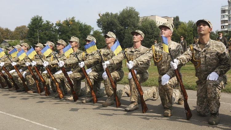 Приветствие «Слава Украине» не отменят, а закрепят отдельным приказом - Минобороны