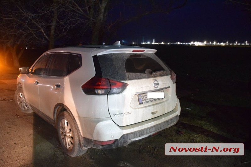 Под Николаевом полиция с погоней задержала грузинских воров, ограбивших автомобиль