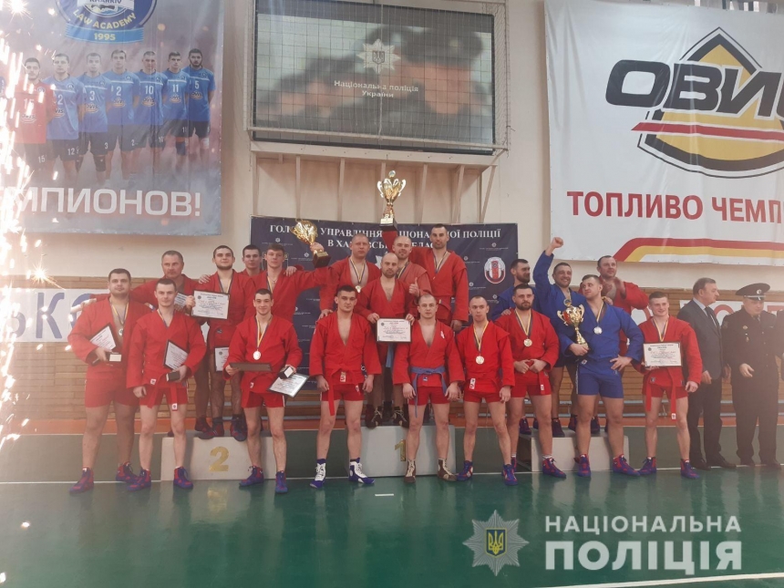 Николаевские полицейские привезли золото с чемпионата Украины по самбо