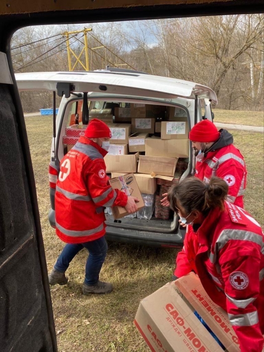 Николаевцы отправили в Санжары гуманитарную помощь для украинцев, эвакуированных из Китая