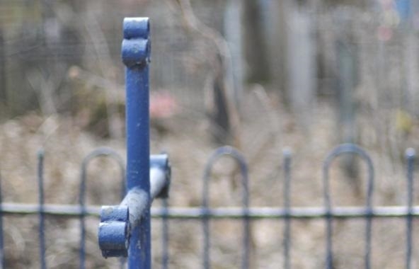 Житель Николаева похищал ограды с могил, чтобы прожить