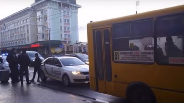 В Ровно подросток второй раз за неделю угнал маршрутку