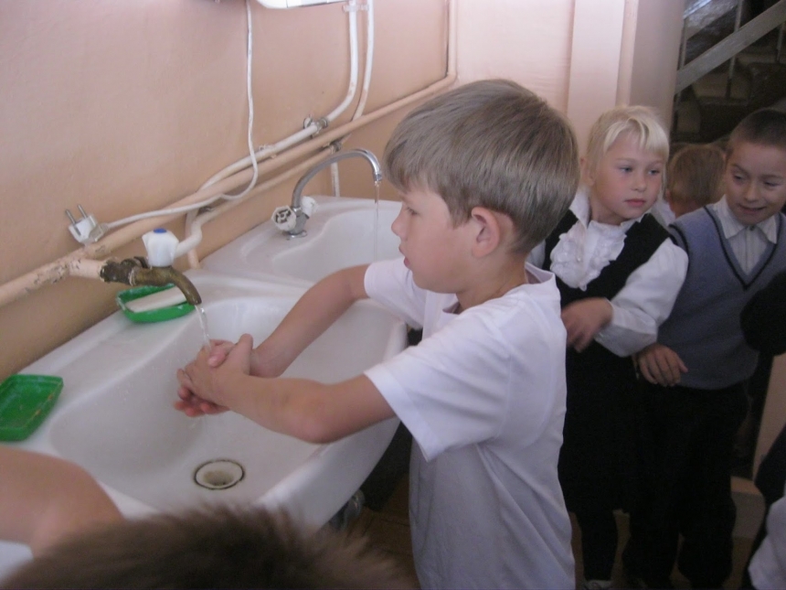 В Николаеве приобретут дезинфицирующие средства для учебных заведений