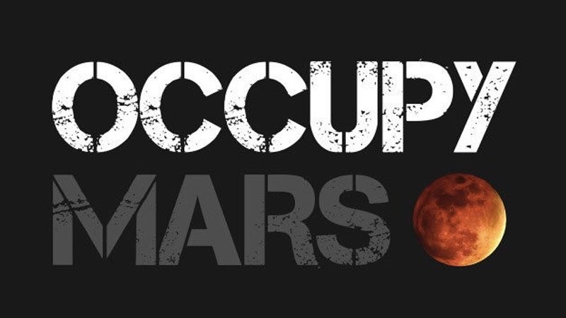 Илон Маск заявил, что нужно покорять Марс, а выложил фото Луны