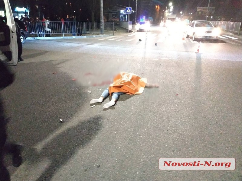 В Николаеве «Митцубиси» насмерть сбил девушку на пешеходном переходе. ДОБАВЛЕНО ВИДЕО