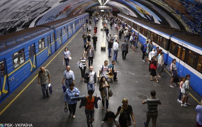 По всей Украине должны закрыть метро и прекратить перевозки между городами, - Зеленский