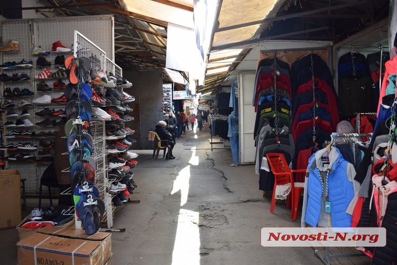 Карантин в Николаеве: рынки продолжают работать, несмотря на запрет