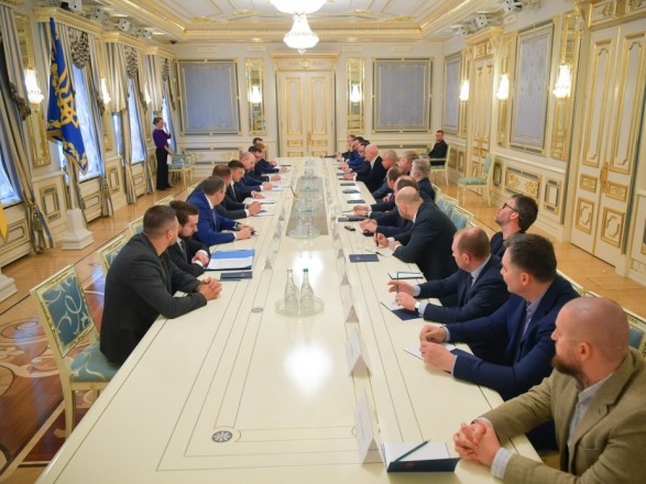 Олигархи во время встречи с Зеленским «поделили» Украину, - СМИ