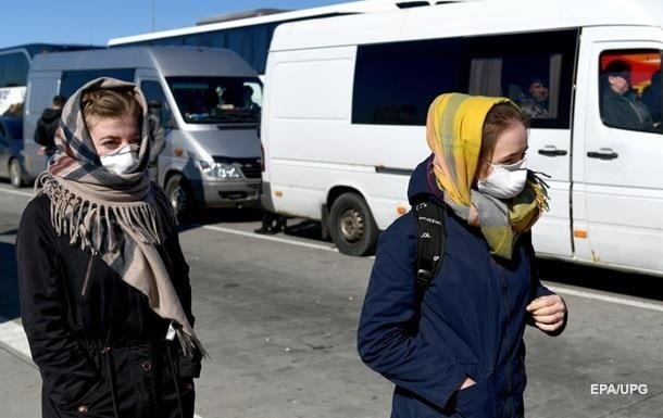 Минздрав заявил о наличии масок в аптеках Украины