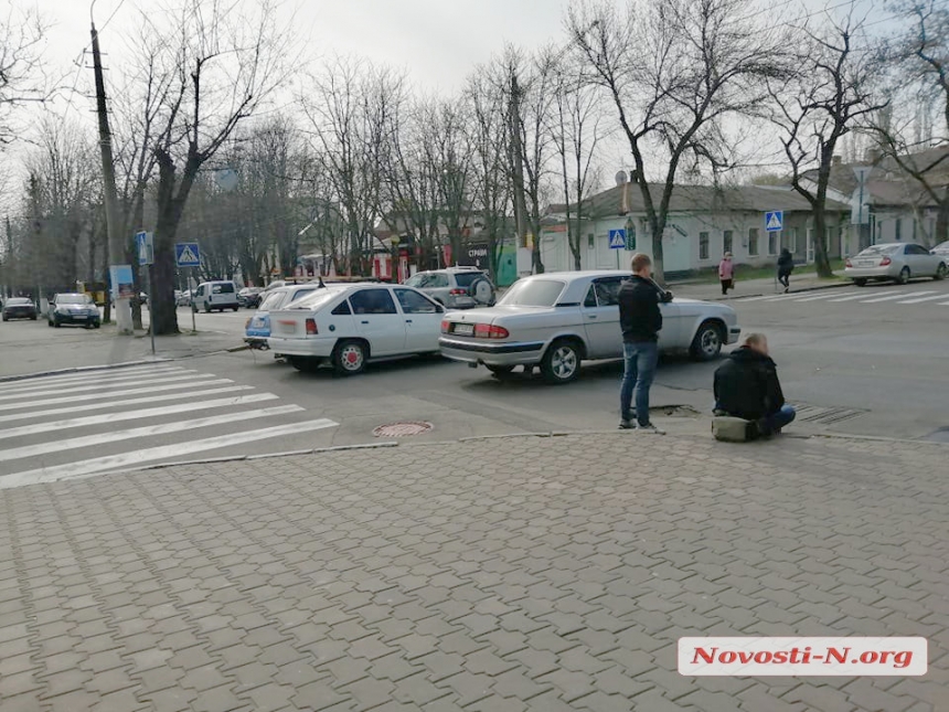 В центре Николаева «Опель» сбил велосипедиста