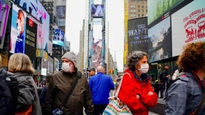 В Нью-Йорке каждые 17 минут от коронавируса умирает человек - Daily Mail