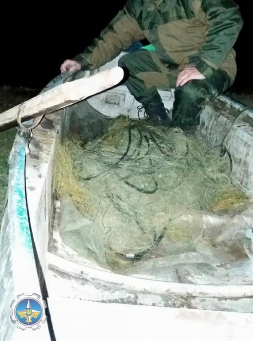 На Николаевщине разоблачили браконьеров, которые ловили рыбу «пауком» и сеткой 