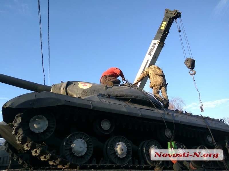 Первомайск взбудоражили слухи о демонтаже памятника освободителям города 