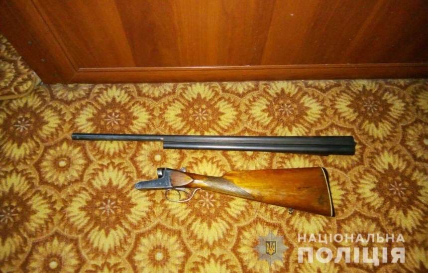 На Николаевщине мужчина незаконно хранил винтовку Мосина, ружье и боеприпасы