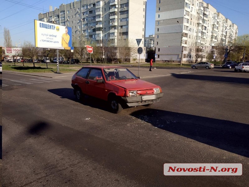 В Николаеве столкнулись «Тойота» и «ВАЗ»