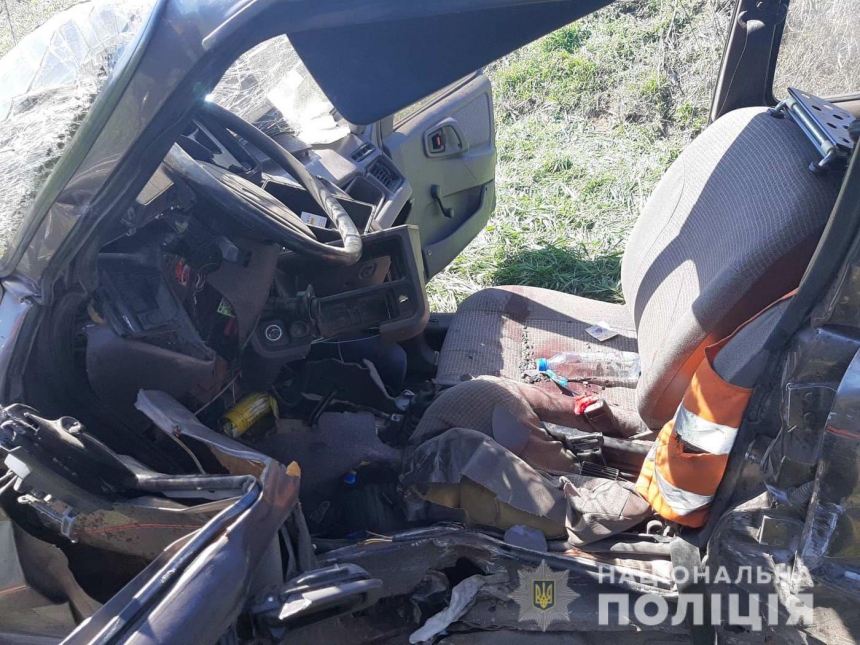 На Николаевщине столкнулись «Мазда» и «Форд»: трое пострадавших