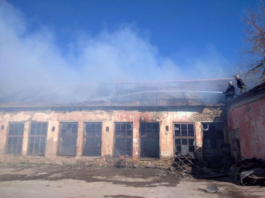 На Николаевщине сгорела ремонтная мастерская