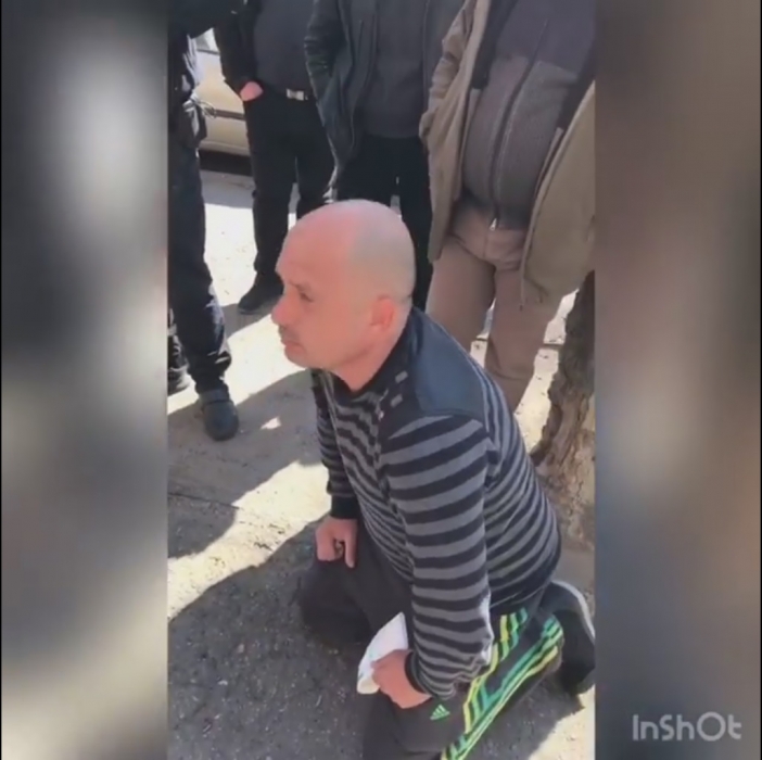 В Николаеве водителя маршрутки, избившего инвалида АТО, поставили на колени. Видео