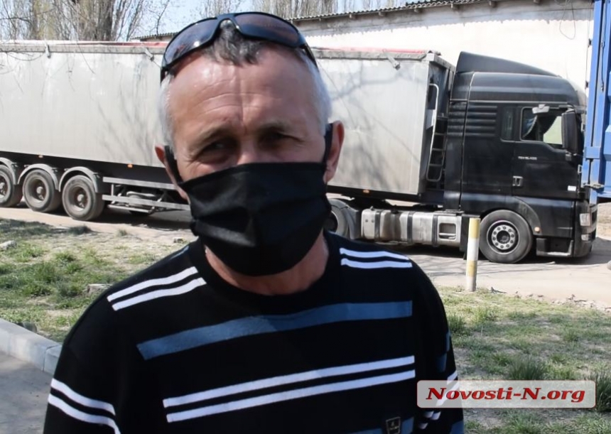 Водители зерновозов в Николаеве рассказали о поборах со стороны полиции