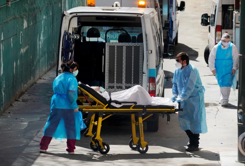 За минувшие сутки от коронавируса в Италии умерли более пятисот человек