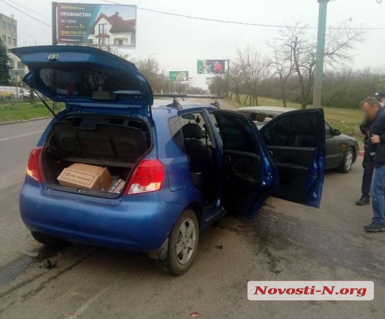 В Николаеве «Шевроле» врезался в «Мазду»