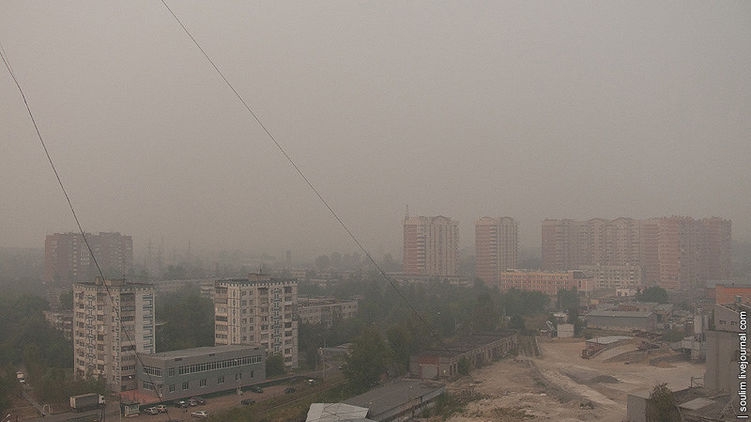 Украинцам рассказали, как спастись от грязного воздуха после пожаров в Чернобыле 