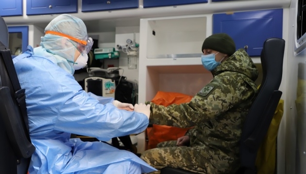 В украинской армии уже 23 заболевших коронавирусом, один пациент умер