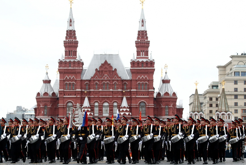 Парад Победы в Москве перенесут из-за коронавируса 