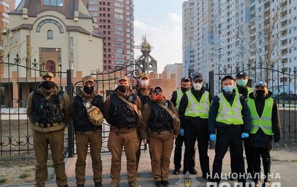 В Киеве Нацгвардия и полиция взяли под охрану церкви