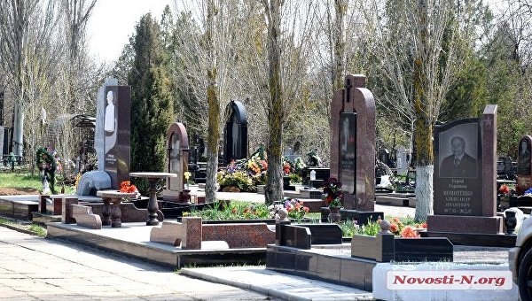 В Николаеве закроют доступ на кладбища на весь период карантина