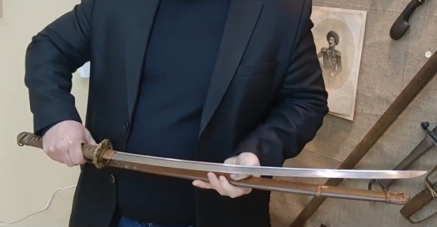 В Николаевском краеведческом музее в видеоэкскурсии рассказали о японском мече син-гунто