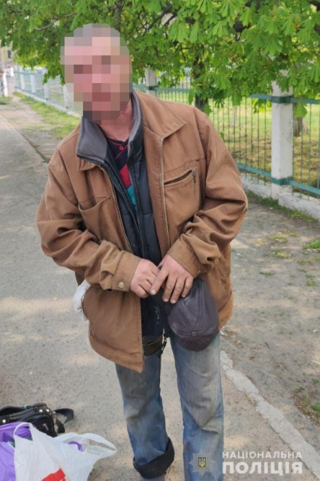 В Николаеве двое мужчин избили прохожего, сделавшего замечание по поводу защитной маски