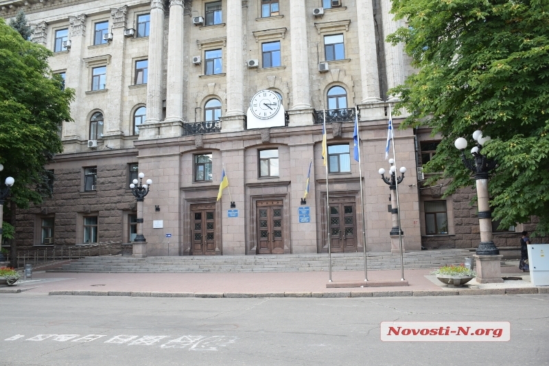 В здании Николаевского горсовета реконструируют лифт за 1,9 миллиона