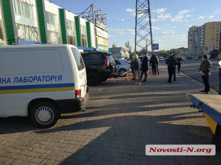 В Николаеве возле «33 квадратных метров» СБУ задержала группу вымогателей