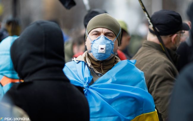 В Министерстве разъяснили, где украинцам предписано носить маски