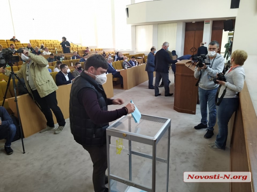 Депутаты избирают первого заместителя главы Николаевского областного совета. ОНЛАЙН