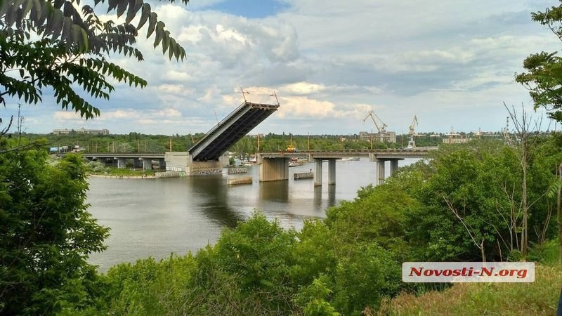 В Николаеве может самовольно развестись мост – ДЖКХ