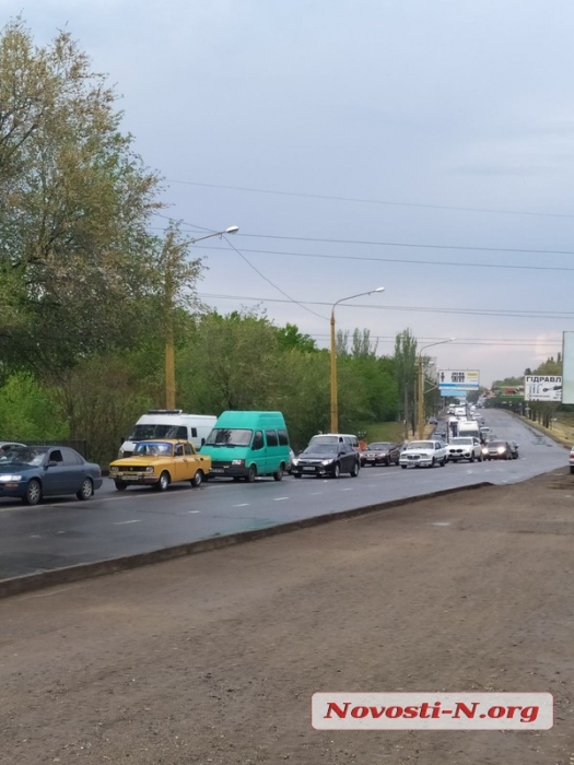В районе Широкобальского путепровода в двух ДТП столкнулись 6 авто: огромная пробка