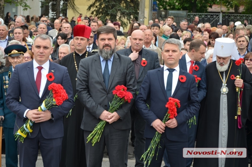 «Приложите письмо со своей фотографией»: Сенкевич предложил политикам воздержаться от поздравлений ветеранов