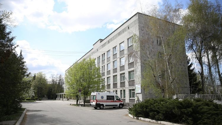 В Кременчуге закрывают больницу из-за 43 человек, заболевших коронавирусом