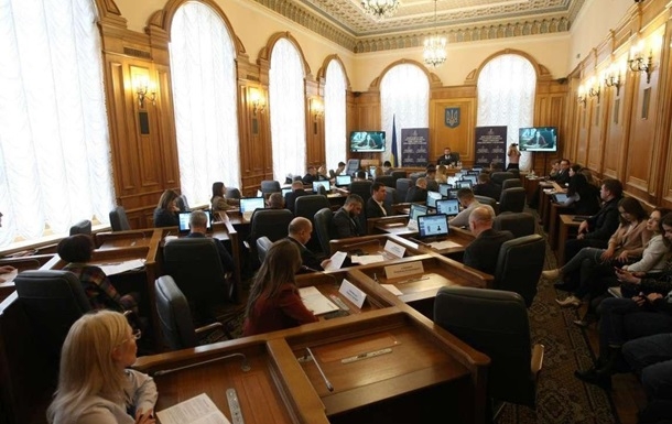 Комитет Рады одобрил закон о страховании медиков