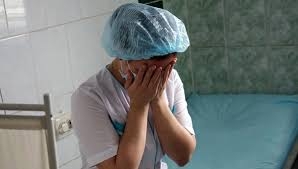 В Николаевской больнице скорой помощи пьяный пациент ударил женщину-врача