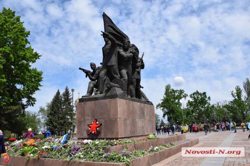 Как прошел День Победы «в карантине» в Николаеве. Фоторепортаж 