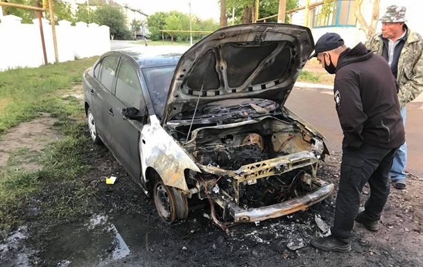 Под Одессой активисту сожгли автомобиль