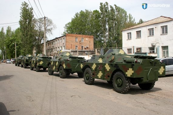 Николаевский бронетанковый завод передал президентскому полку 5 бронемашин